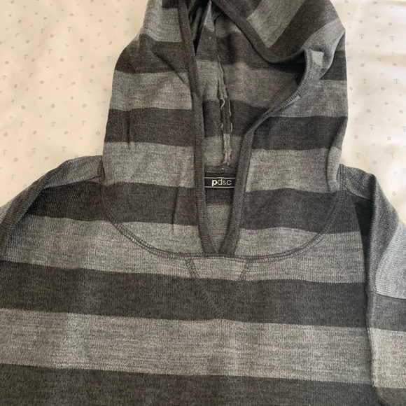 Hooded sweater  black & gray - Picture 2 of 5